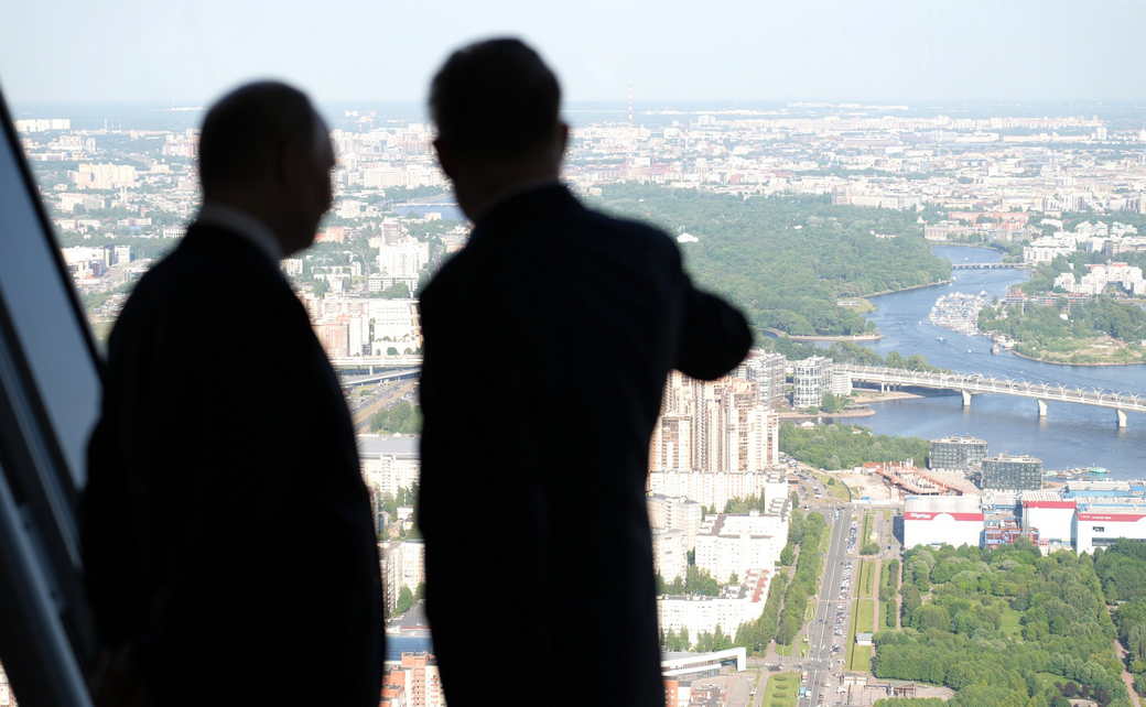 Владимир Путин посетил общественно-деловой комплекс «Лахта центр» в Санкт-Петербурге Владимир Путин посетил общественно-деловой комплекс «Лахта центр» в Санкт-Петербурге