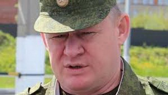 Машина командующего ВДВ Сердюкова попала в ДТП