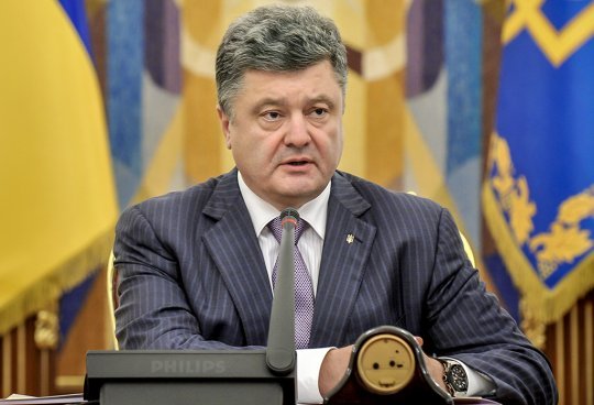 Порошенко: В Донбассе украинская армия потеряла более 60% военной техники