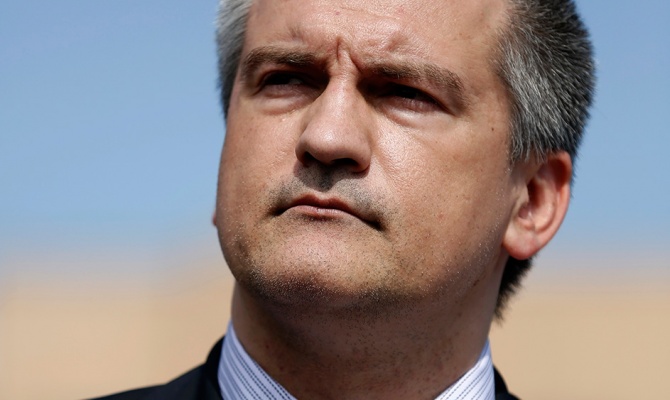 Аксенов приказал «зачистить» крымский эфир от украинских СМИ