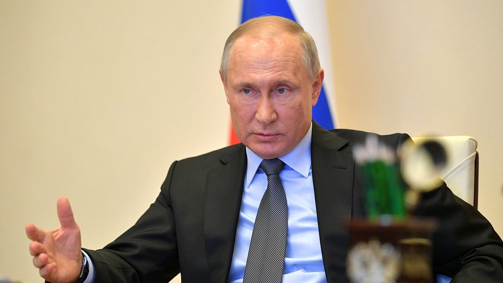 Путин поговорил по телефону с Байденом
