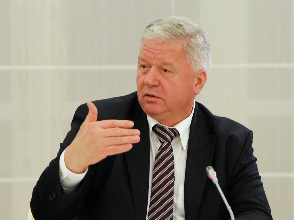 Профсоюзы в РФ поддерживают идею о 4-дневной рабочей неделе
